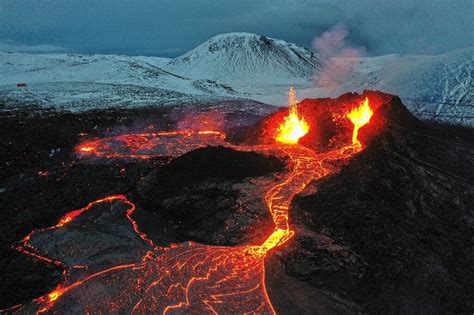 Iceland volcano unleashes third lava stream