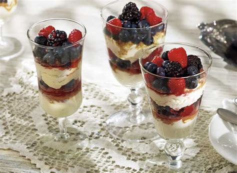 Berry Cheesecake Parfait | Publix Recipes