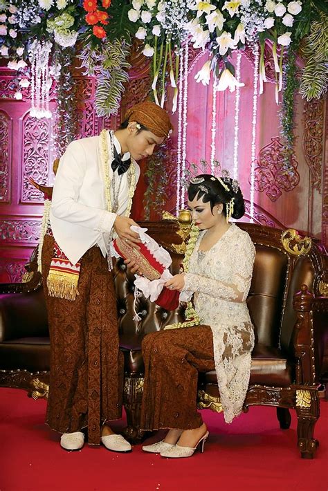 Pin di pengantin 2