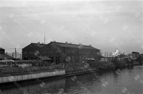 池田写真文庫 東京・港区編 東京都交通局の都電車両工場 | Japanese history, New york skyline, Skyline