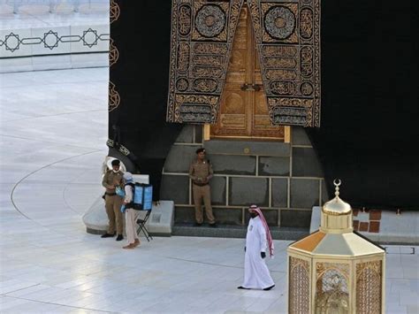 Muslims will soon return to Holy Mosques: Imam-e-Kaaba