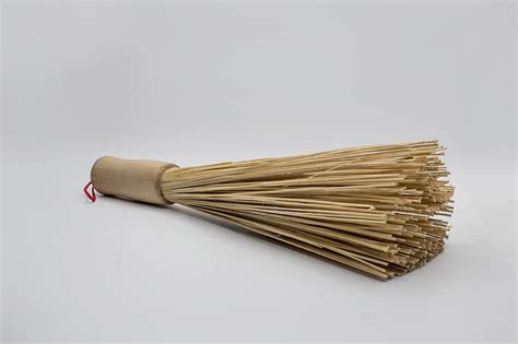 19 Different Types of Brooms (Uses, Materials, Broom Bristles) Explained with Photos - Homenish