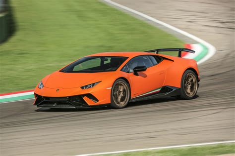 Lamborghini Breaks Sales Record, Shows Continued Growth - TeamSpeed