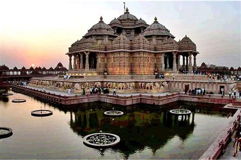 Akshardham Temple Private Evening Tour with Water Show 2024 - New Delhi