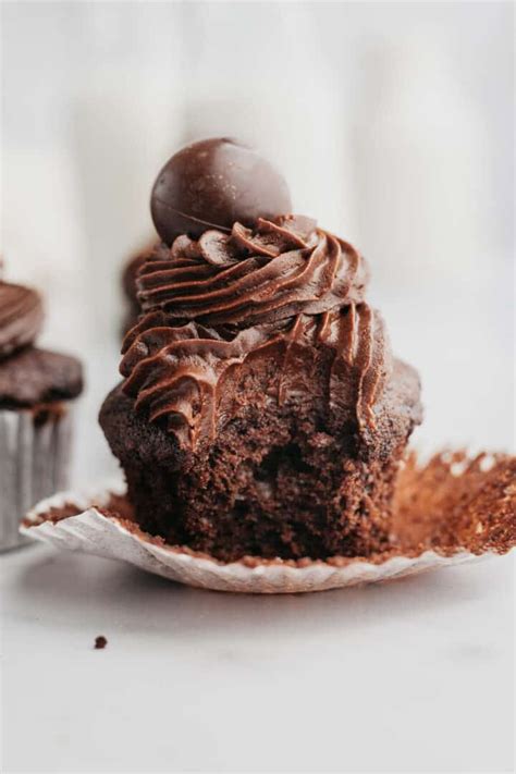 Chocolate Fudge Cupcakes - Alpine Ella