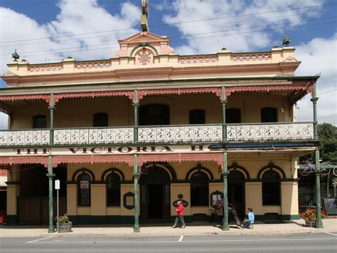 Rutherglen, VIC - Aussie Towns