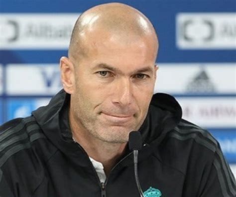 Zinedine Zidane Biography - Facts, Childhood, Family Life & Achievements