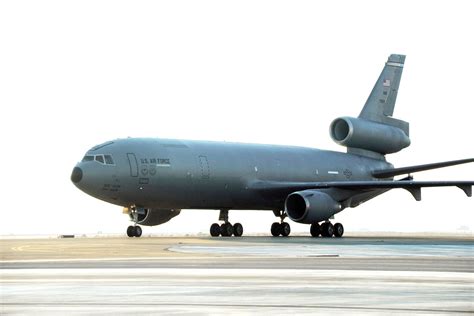 KC-10 Extender | Military.com