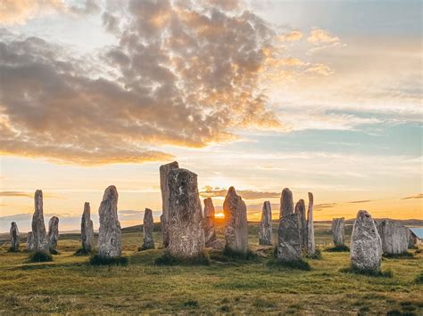 A Complete Guide to Visiting the Callanish Stones - To the Mountains ...