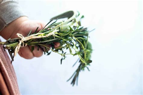 How a bouquet garni saves you time when cooking with fresh herbs