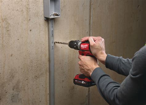 Milwaukee M18BLPD-402C Brushless Combi Drill