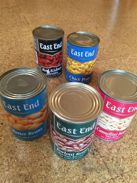 5 assorted tins of beans. - OLIO