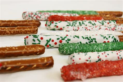 Christmas White Chocolate-Dipped Pretzel Rods | The Kitchen is My Playground