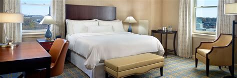 Hotel Rooms and Suites in Greenville, SC | The Westin Poinsett, Greenville