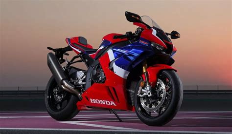 Honda CBR 1000 RR-R Fireblade 2023 é apresentada com pintura histórica ...