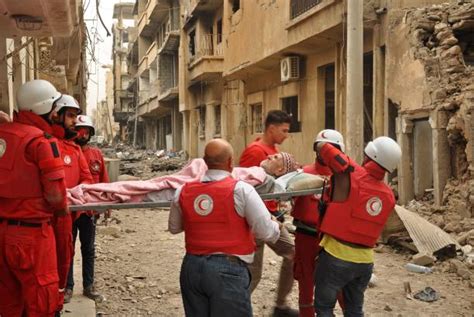 Red Crescent Calls For End to Attacks on Aid Workers - The Syrian Observer