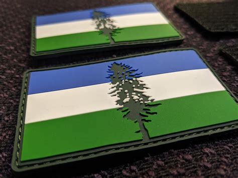 Cascadia PVC Doug Flag Patch: With Velcro Hook and Loop Backing ...