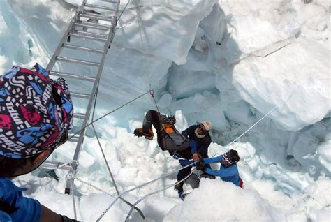 Injured Sherpas Recall Deadly Avalanche