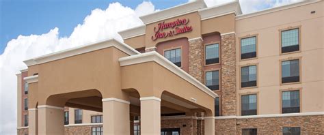 Hampton Inn & Suites Watertown, SD Hotel