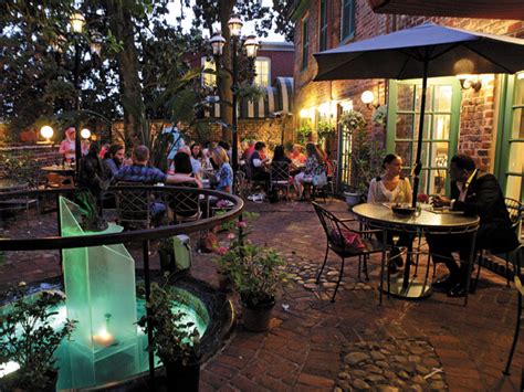 Living the Patio Life: Outdoor Dining in Richmond - richmondmagazine.com