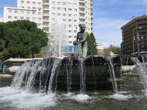 Fountain In Plaza Espana, Madrid Editorial Photography - Image of heritage, spain: 70727147