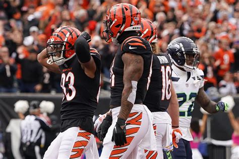 Recap: Bengals D shuts down Seahawks late to seal 17-13 win