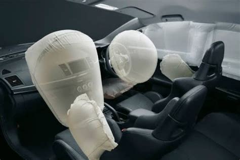 How car airbags work, and how they keep you safe!