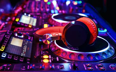 Vibrant Music Moments: 4K Ultra HD Colorful Headphones Wallpaper