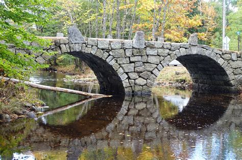 Henniker House Bed and Breakfast: Hillsborough's Stone Arch Bridges - a favorite wander