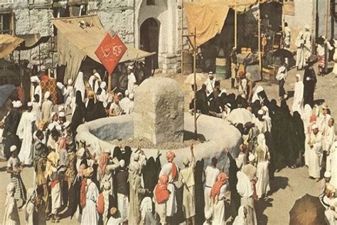 Beautiful, Old Photos of Hajj Rituals in Mecca