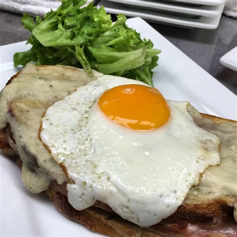 Croque Madame sandwich | Croque madame sandwich, Culinary, Food