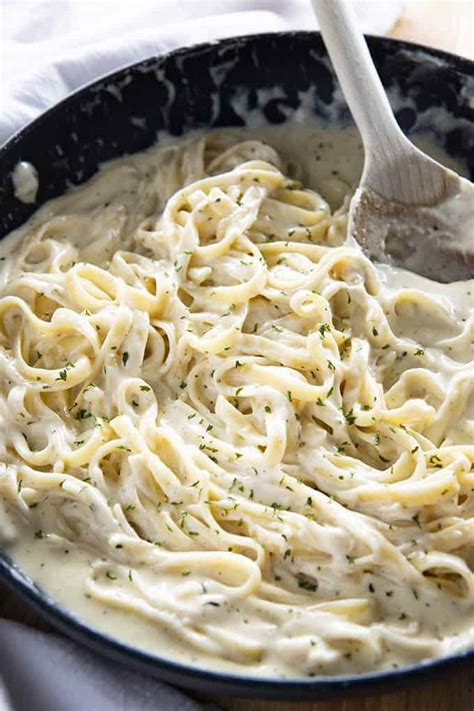 Best Homemade Alfredo Sauce - The Salty Marshmallow