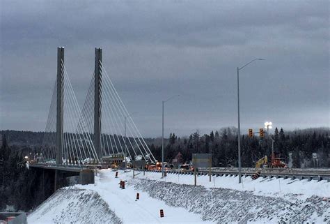 Two lanes to open on Northern Ontario Nipigon Bridge - The Globe and Mail