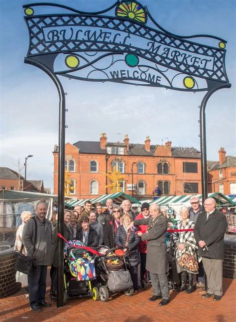 New archway nodding to history of Bulwell unveiled in town centre - Nottinghamshire Live