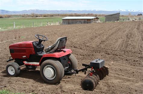 Gardening: Garden Tractor Disk Harrow - Complete