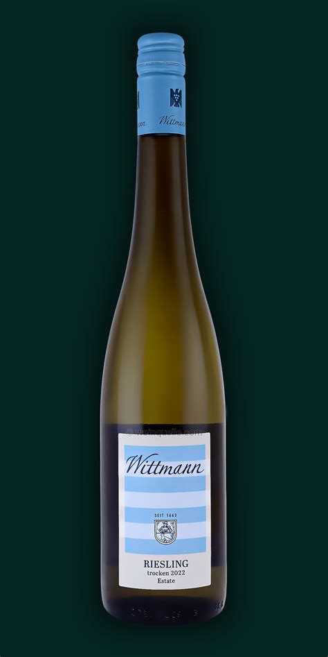 Wittmann Riesling Estate Trocken, 14,95 € - Weinquelle Lühmann