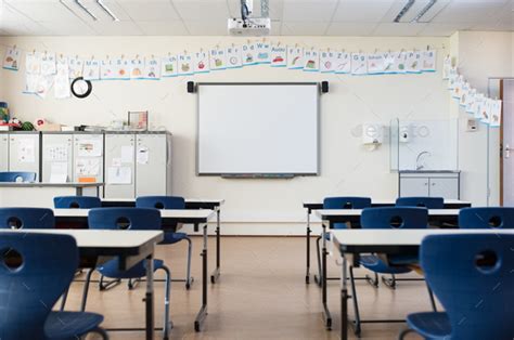 Empty classroom with whiteboard Stock Photo by Rido81 | PhotoDune