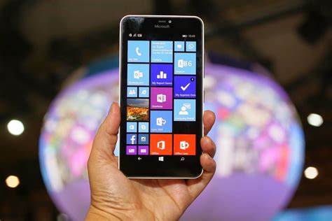 Microsoft Lumia 640 XL Review Specs and Features | Gets Infi