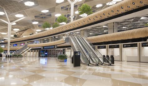 Gallery of Heydar Aliyev International Airport Baku / Autoban - 11