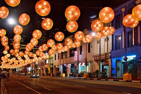 Chinese New Year Decorations | Gold coin shaped lanterns lig… | Flickr