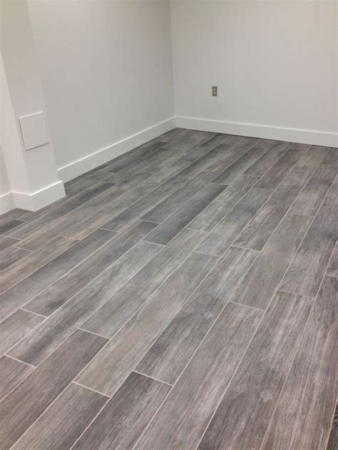 Perfect Color Wood Flooring Ideas (25) - Decomagz | Gray wood tile flooring, Grey wood tile ...