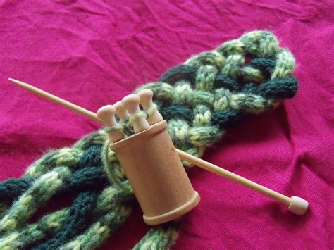 Spool Knitting (French Knitting) Tutorial and Patterns