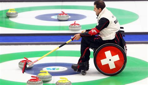 Wheelchair curling teams aim for qualification