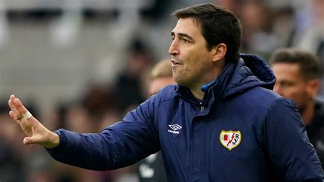 Andoni Iraola: Leeds' move for Rayo Vallecano boss blocked as manager ...