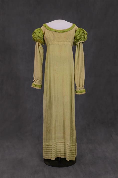 Clothing & Textiles: Empire Fashion of the Early 1800s - New Canaan Museum and Historical Society