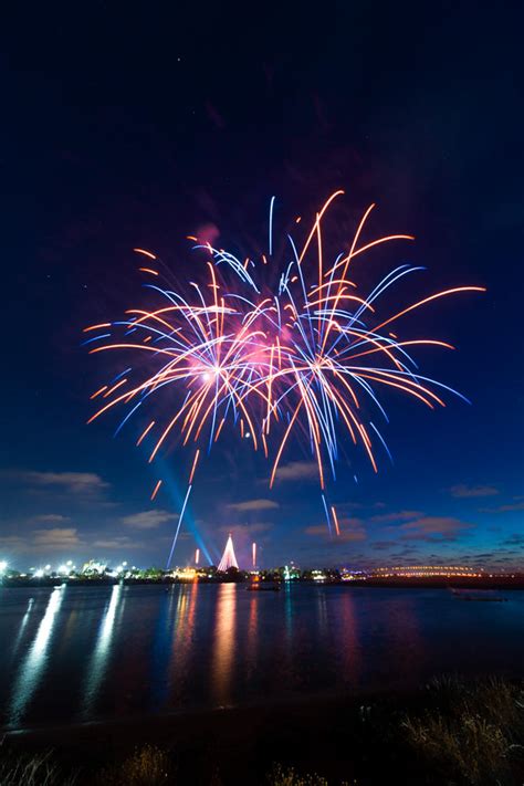 Sea World San Diego Fireworks by trevor-w on DeviantArt