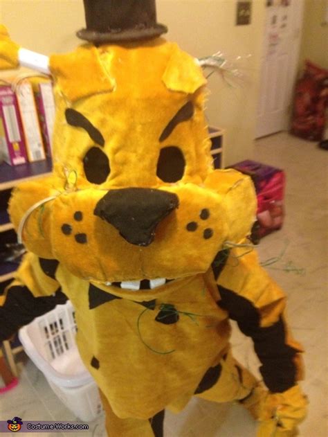 Golden Freddy Costume - Photo 3/5