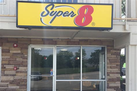 Super 8 by Wyndham Florence | Florence, KY Hotels