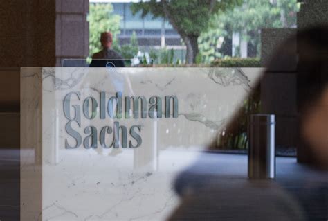 Goldman Sachs will take over General Motors' credit card business | Automotive News