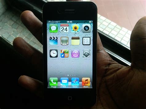 APPLE IPHONE 4G FOR SALE N60,000 - Phone/Internet Market - Nigeria